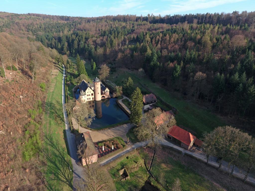 Naturhotel Ruegers Forstgut Mespelbrunn Kültér fotó